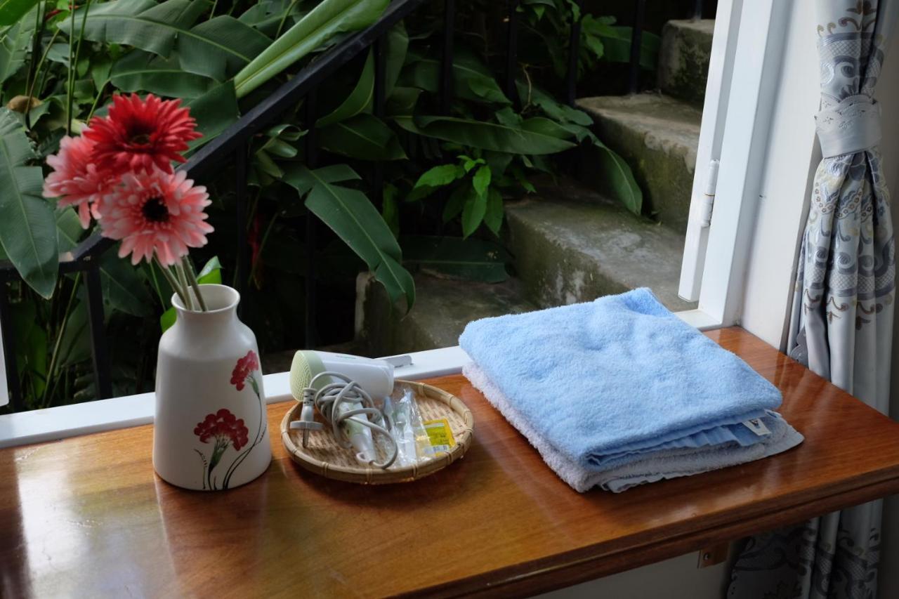 Kontum Home Sweet Homestay コントゥム エクステリア 写真