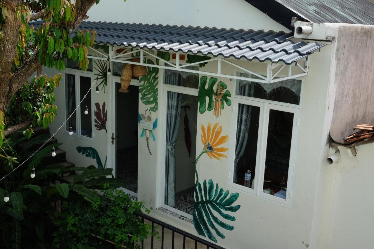 Kontum Home Sweet Homestay コントゥム エクステリア 写真